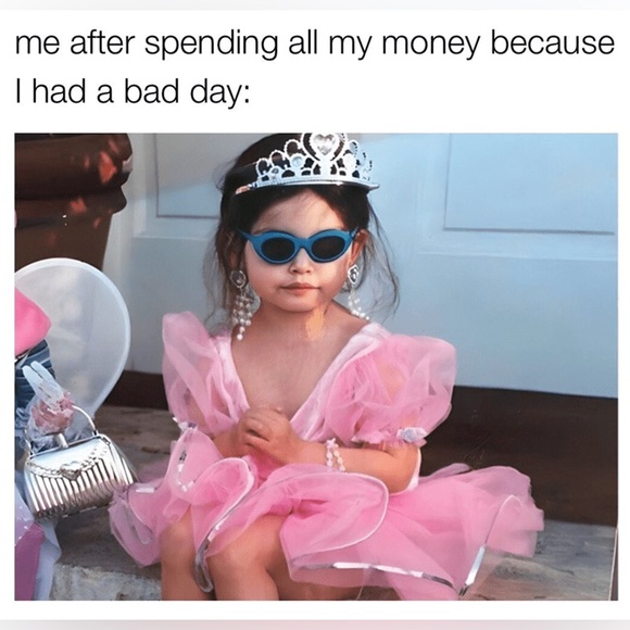 ๐My Closet Show ๐  Like this to be notified when I go live! - Picture 4 of 8